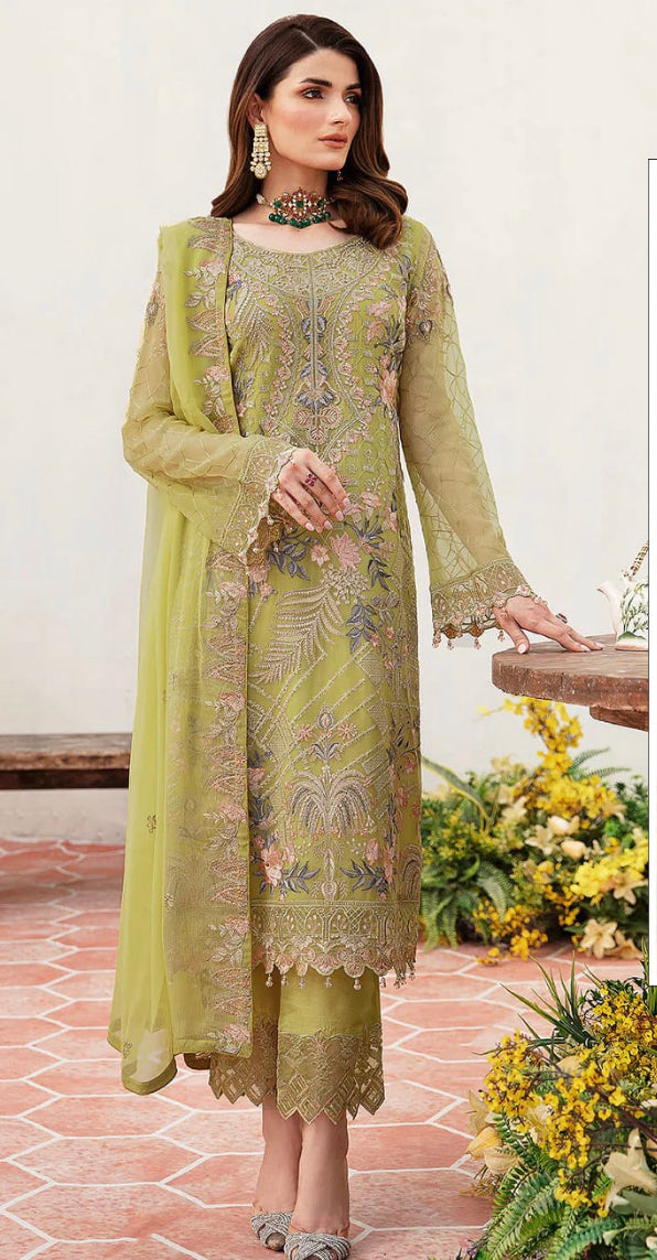 Beautiful 3 Pcs Pakistani Suit